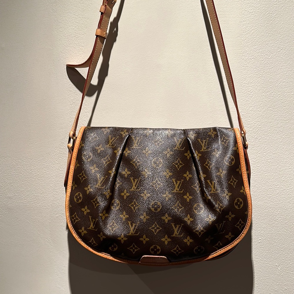 Louis Vuitton Messanger Bag